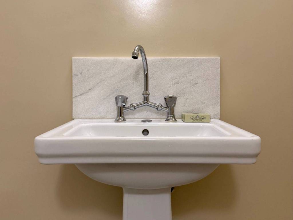 fokionos_negri_commercial_office_for_rent