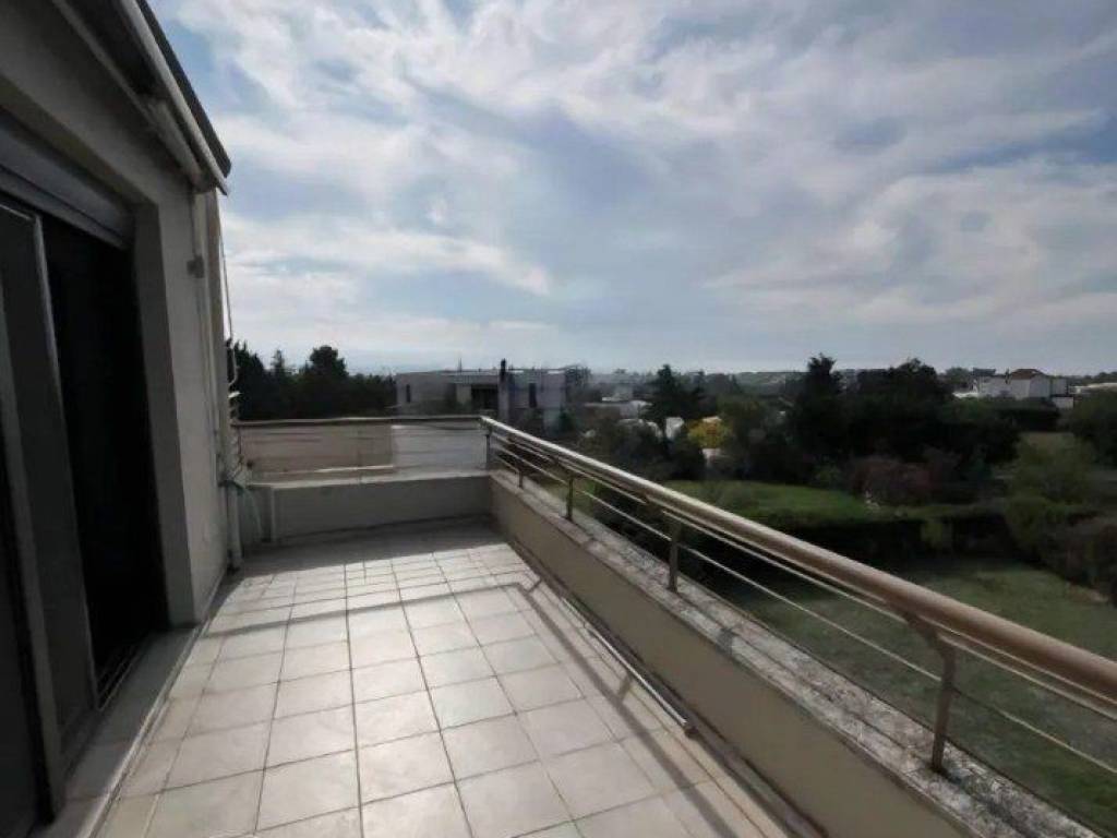 Forumland Real Estate, Βεράντες