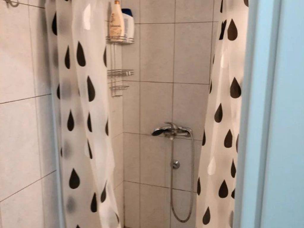 Forumland Real Estate, Μπάνιο