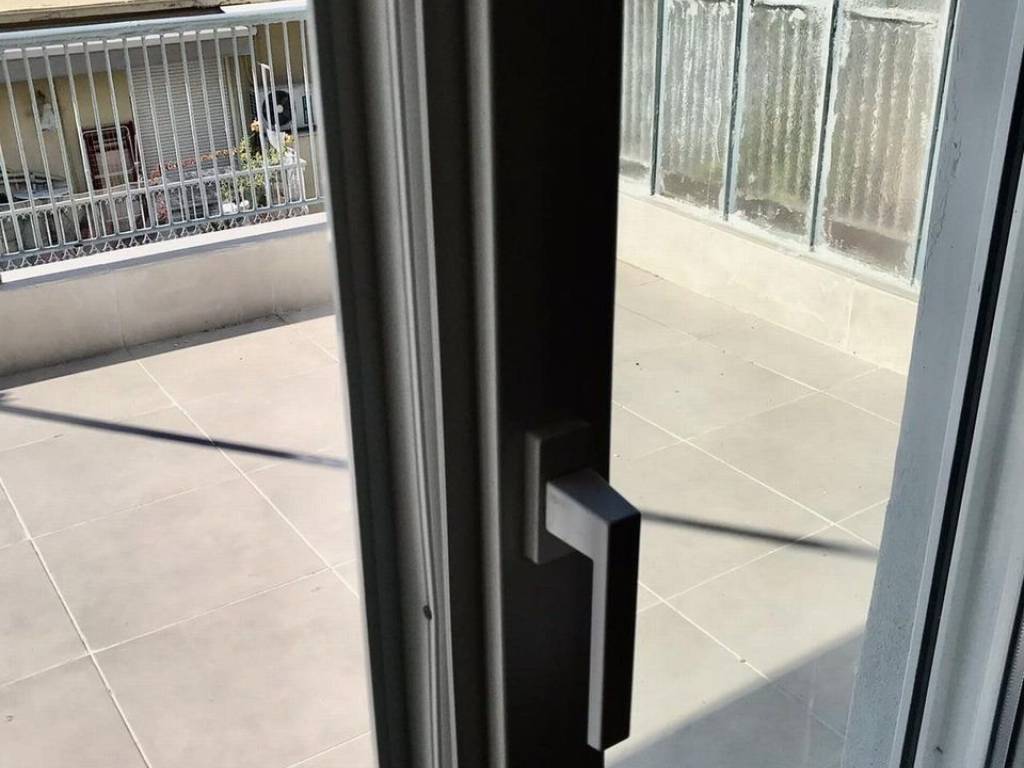 Forumland Real Estate, Κουφώματα