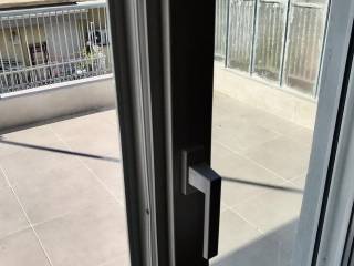 Forumland Real Estate, Κουφώματα