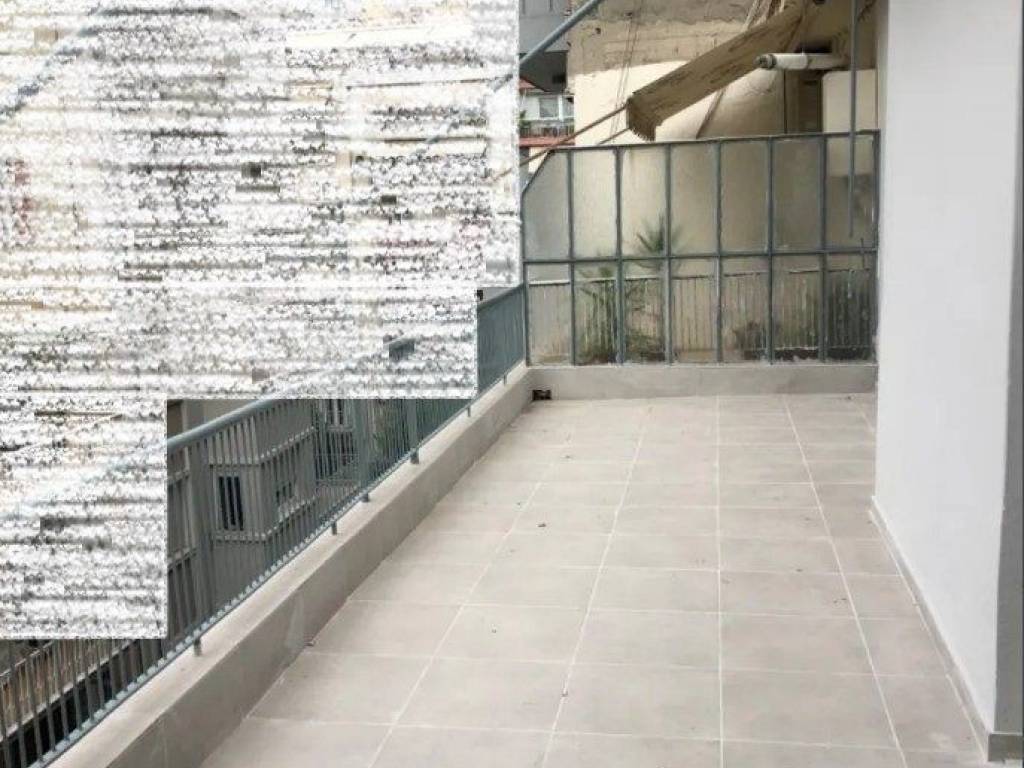 Forumland Real Estate, Βεράντες