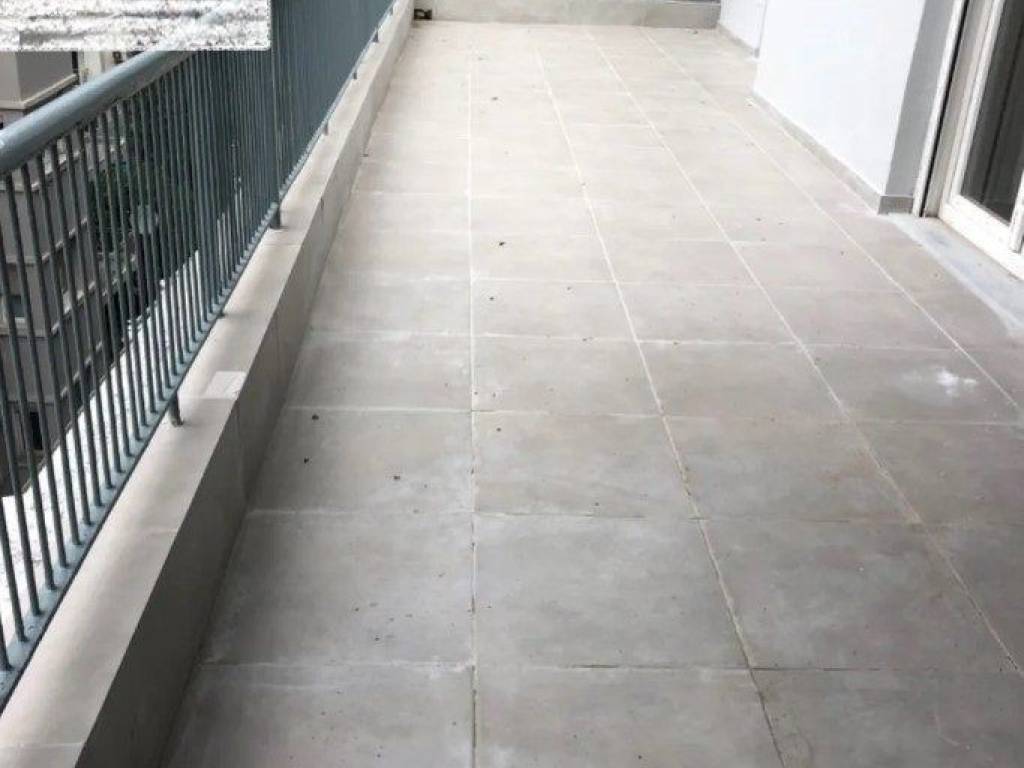 Forumland Real Estate, Βεράντες