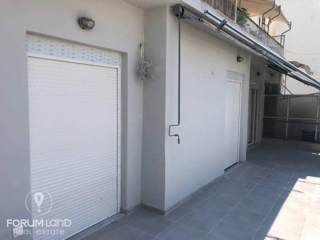 Forumland Real Estate, Βεράντες