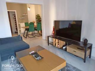 Forumland Real Estate, Σαλόνι