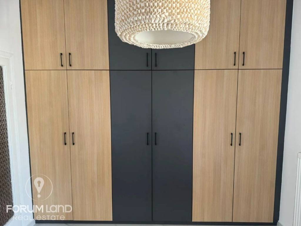 Forumland Real Estate, Ντουλάπες