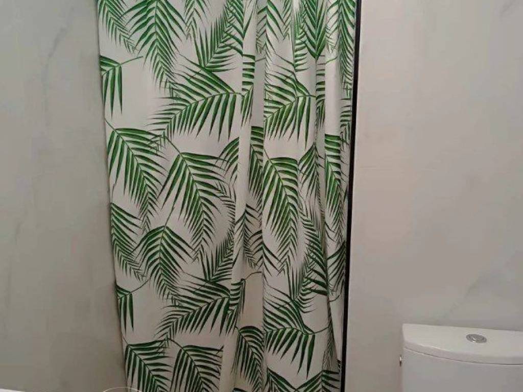 Forumland Real Estate, Μπάνιο