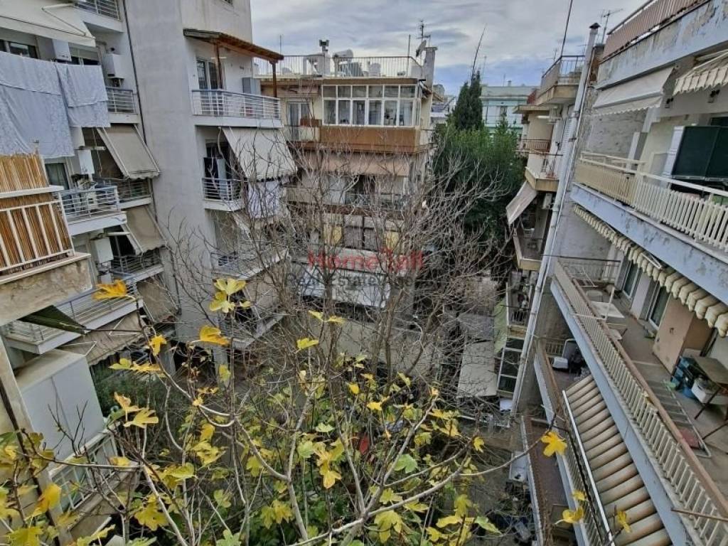 Θέα από μπαλκόνι