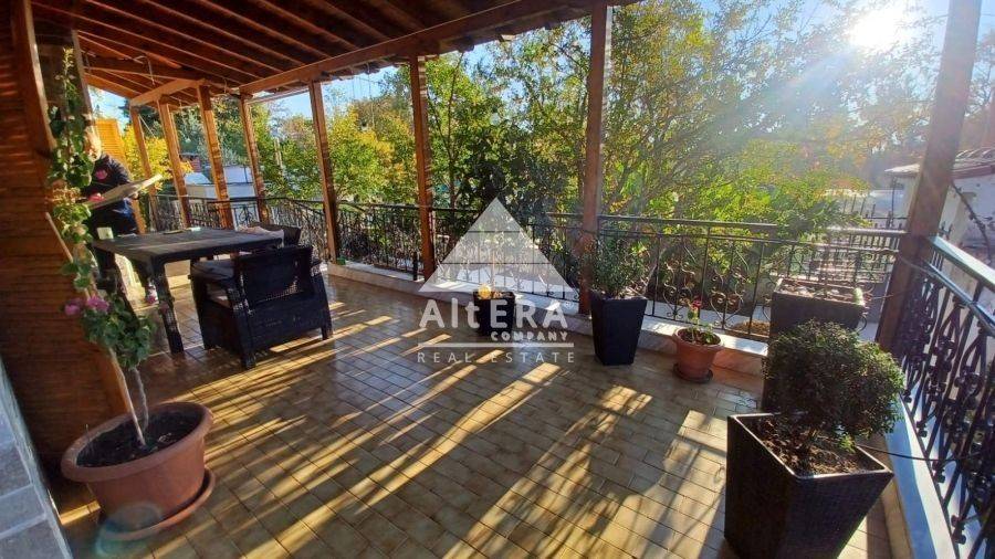 Θέα από μπαλκόνι