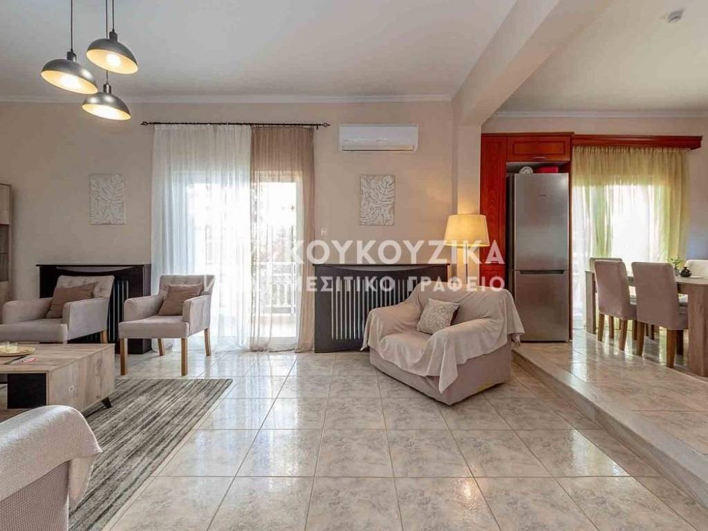 Σαλοκουζίνα