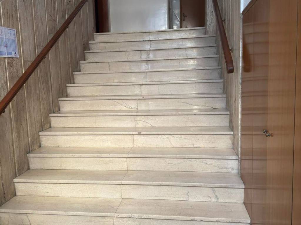 εισοδος οικοδομής