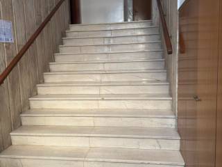 εισοδος οικοδομής