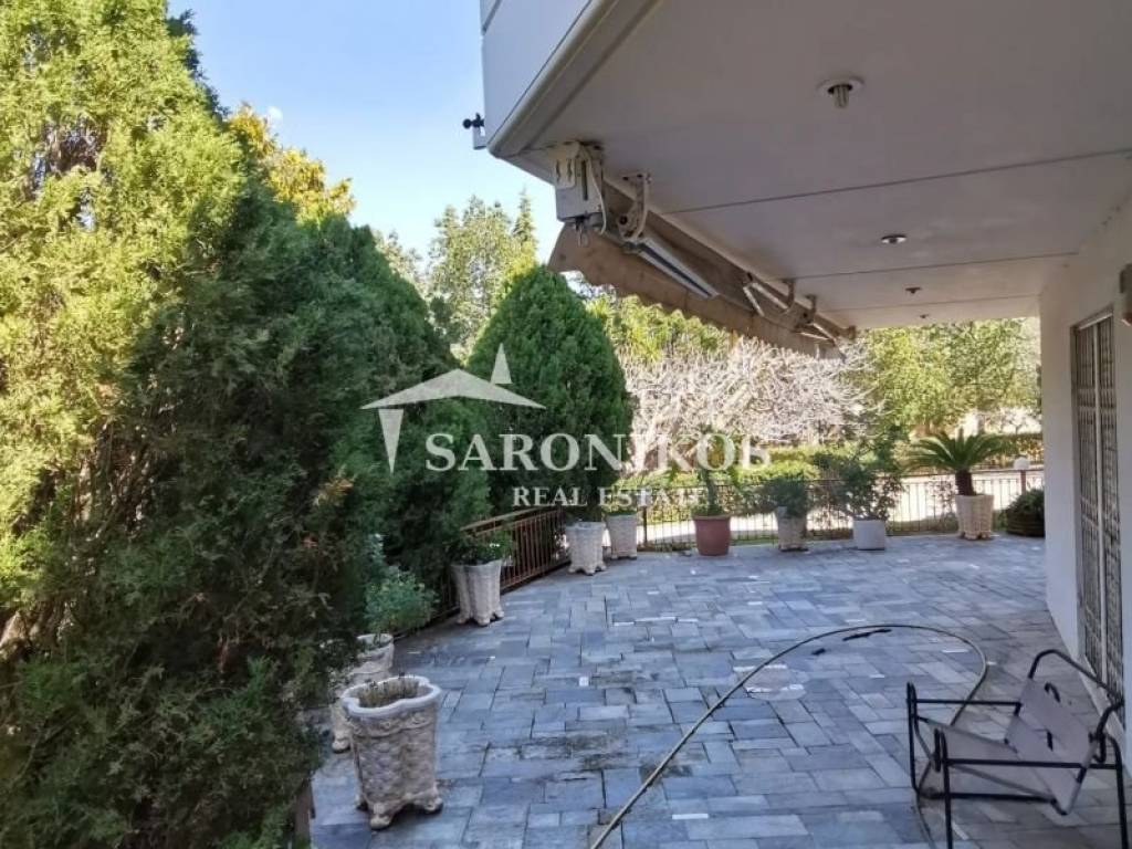 Θέα από μπαλκόνι