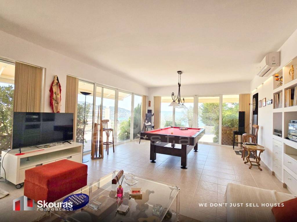 Εσωτερικοι χώροι