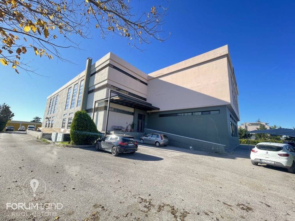 Forumland Real Estate, Εξωτερική Όψη