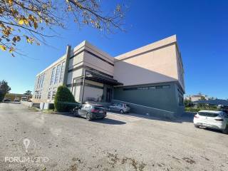 Forumland Real Estate, Εξωτερική Όψη