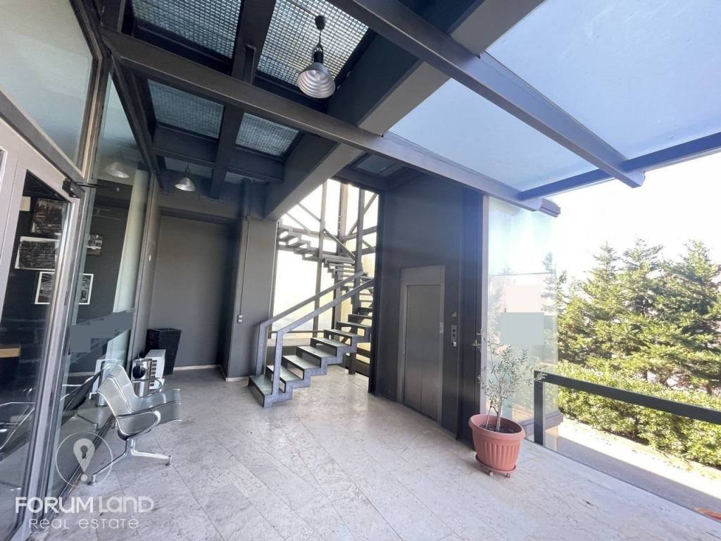 Forumland Real Estate, Εξωτερική Όψη