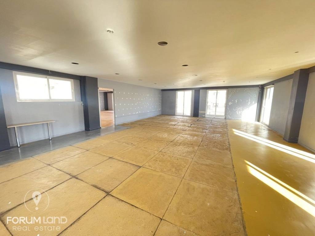 Forumland Real Estate, Εσωτερική όψη