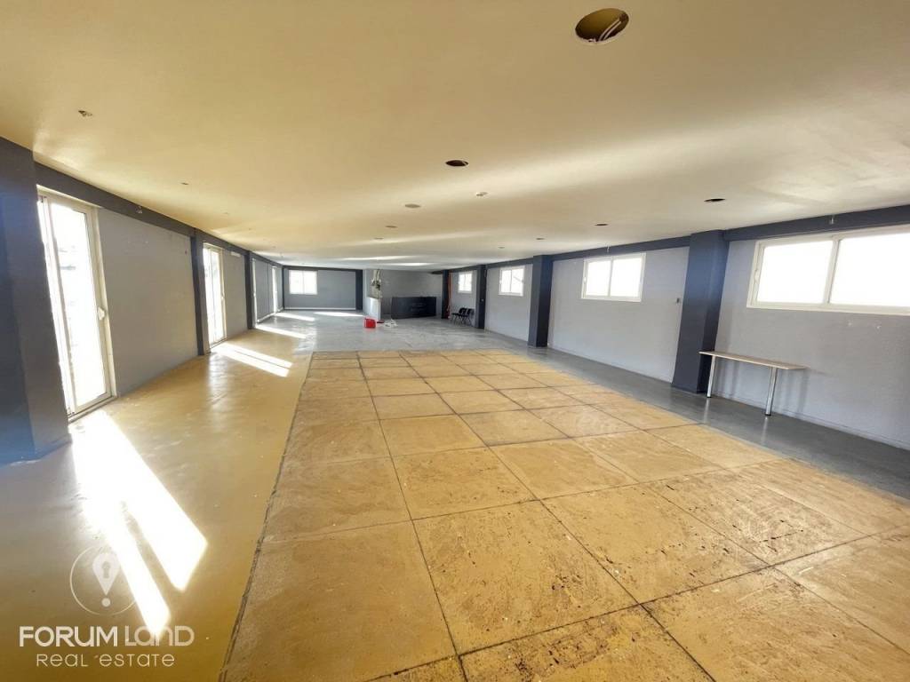 Forumland Real Estate, Εσωτερική όψη