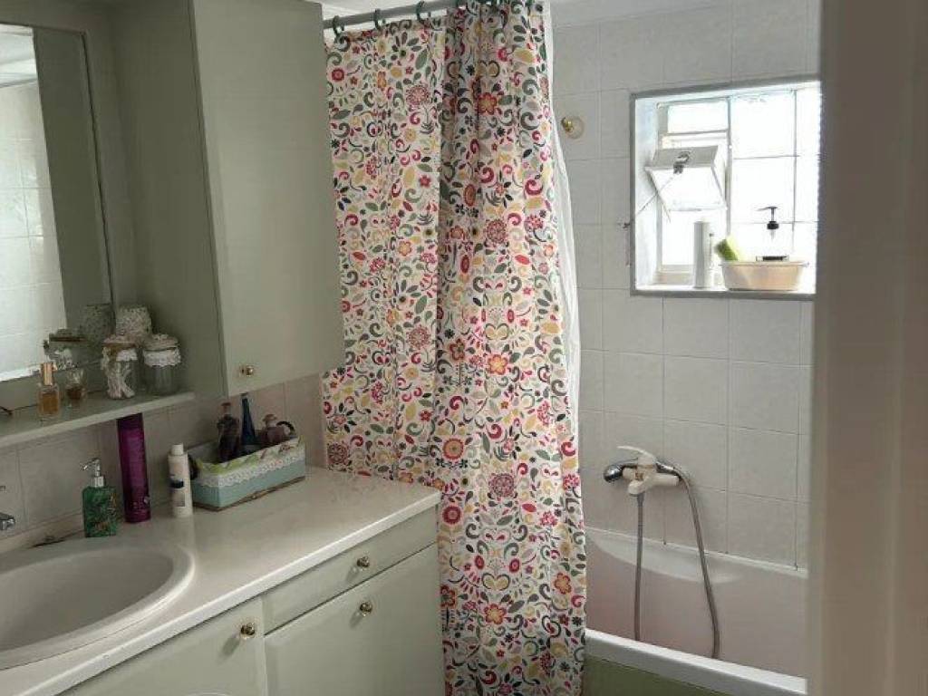 Forumland Real Estate, Μπάνιο