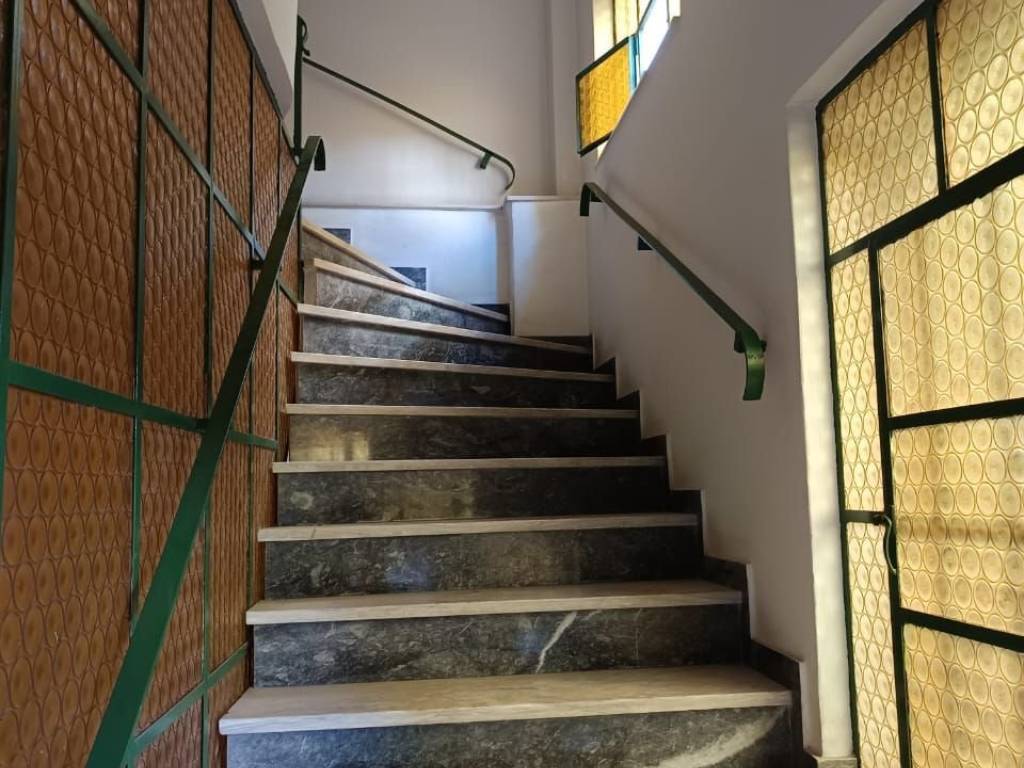 εσωτερική σκάλα