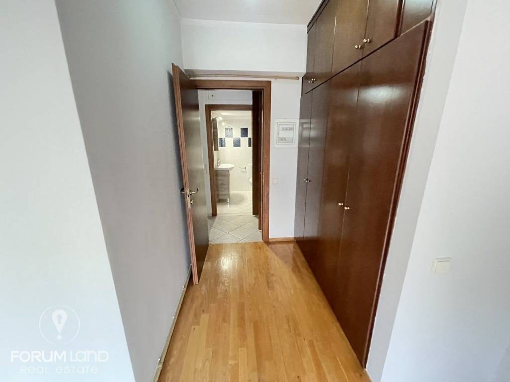 Forumland Real Estate, Ντουλάπες