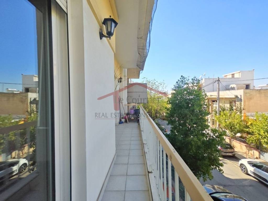 Θέα από μπαλκόνι