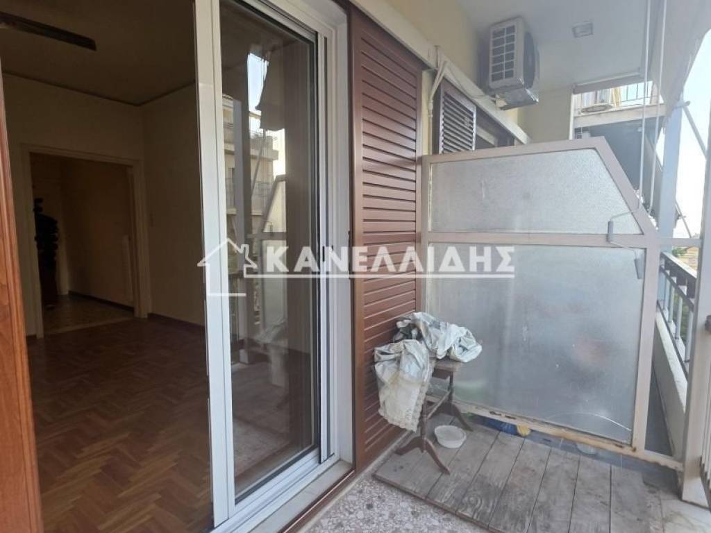 Μπαλκόνι,ΕΜΠΡΟΣ