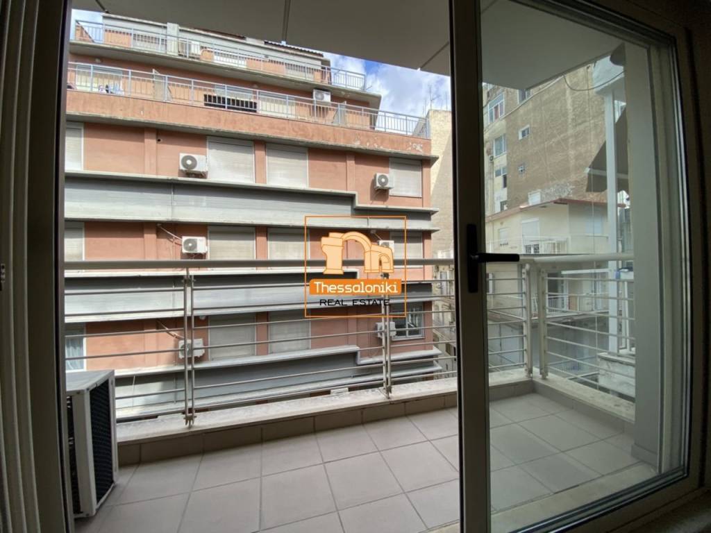 Πλ. Δώδεκα Αποστόλων, Στούντιο, 45 τ.μ.