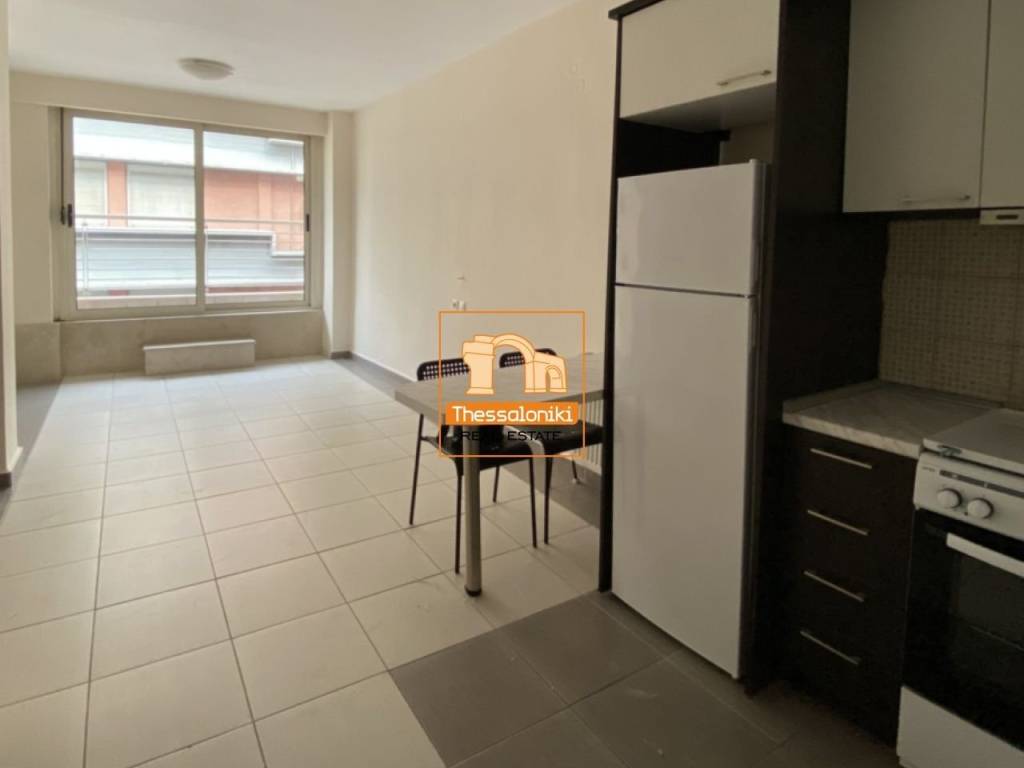 Πλ. Δώδεκα Αποστόλων, Στούντιο, 45 τ.μ.