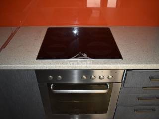 ΕΝΤΟΙΧΙΣΜΕΝΗ ΚΟΥΖΙΝΑ