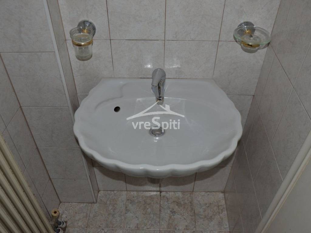 ΑΠΟΨΗ ΜΠΑΝΙΟΥ