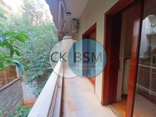 Μπαλκόνια - πρόσοψη και εσωτερικό / Front and rear balconies