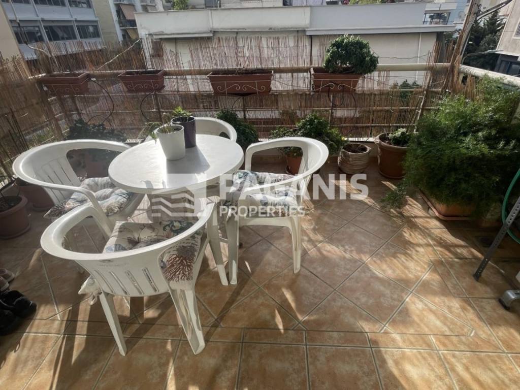 Θέα από μπαλκόνι