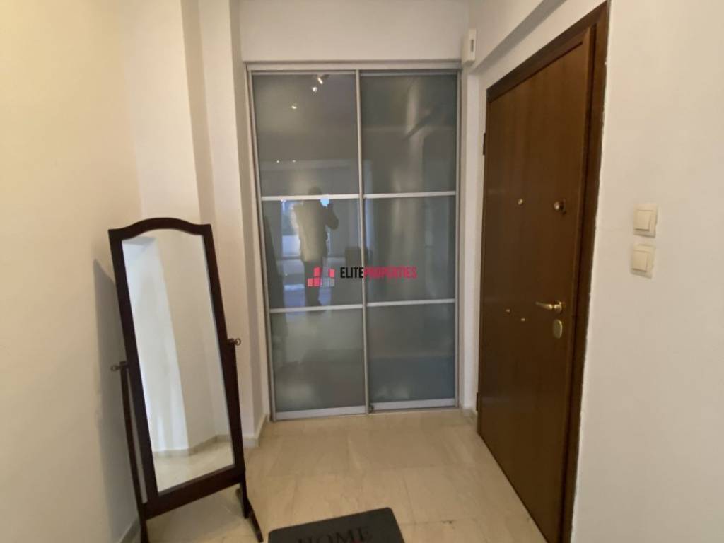 ΧΩΛ ΜΕ ΝΤΟΥΛΑΠΑ