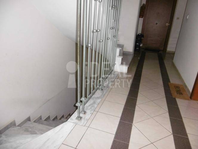 Είσοδος Πολυκατοικίας