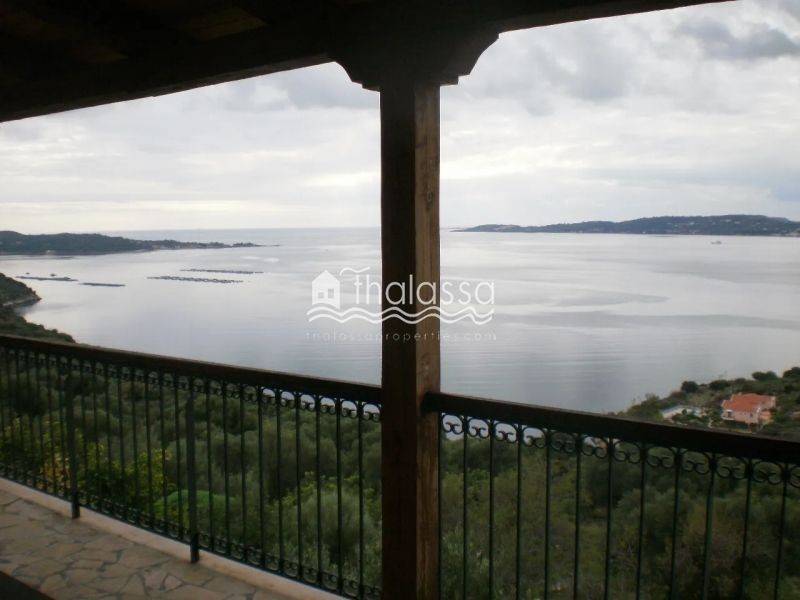 Θέα από μπαλκόνι