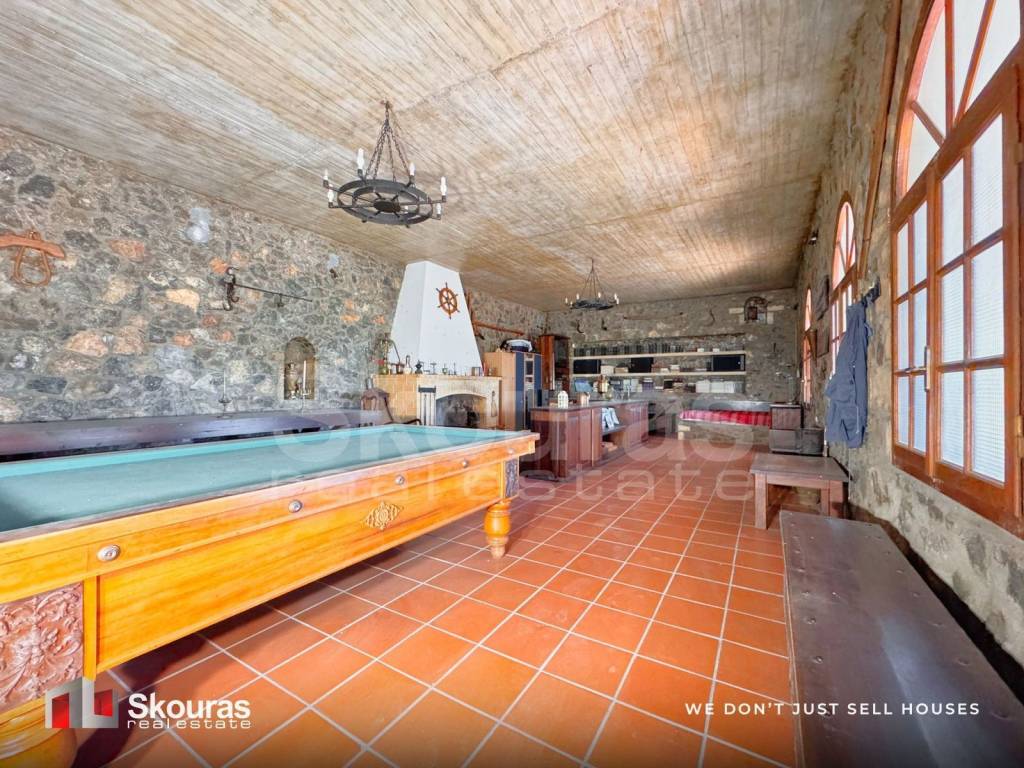 Εσωτερικοι χώροι