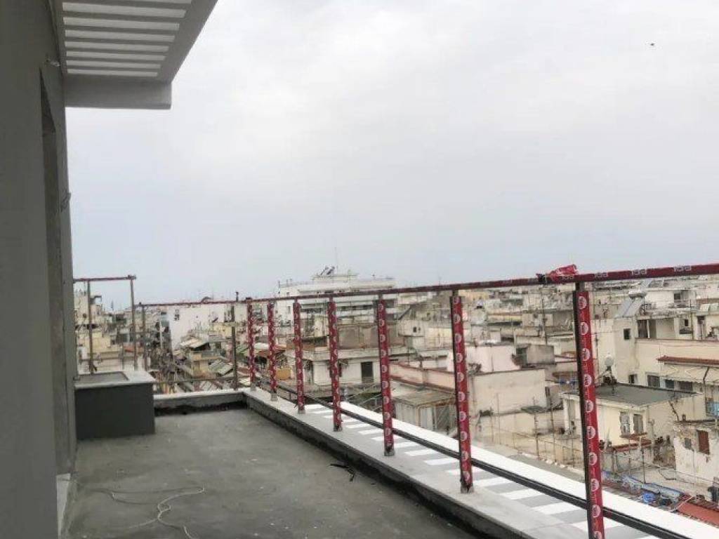 Forumland Real Estate, Βεράντες