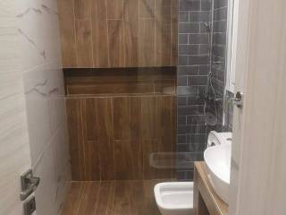 Forumland Real Estate, Μπάνιο