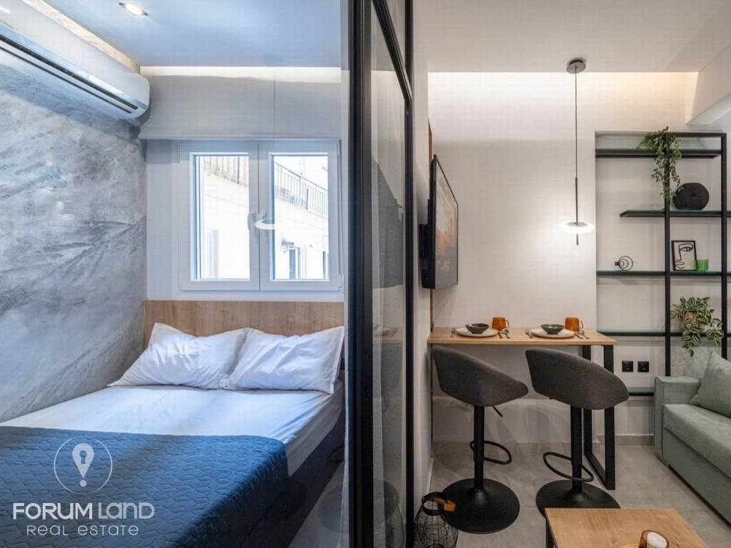 Forumland Real Estate, Δωμάτιο