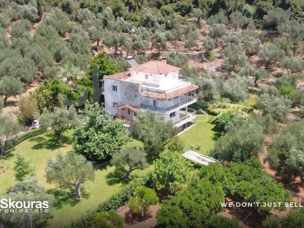 Εσωτερικοι χώροι