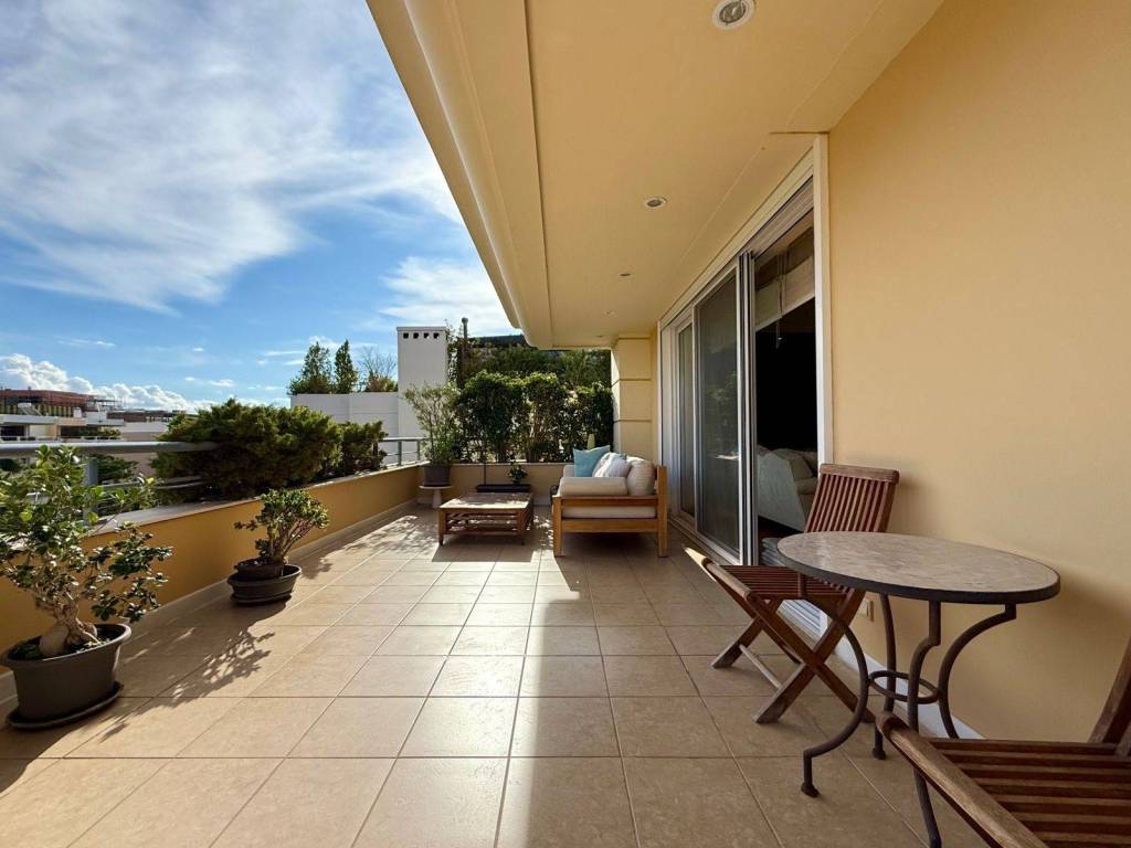 golf_residential_apartment_for_sale