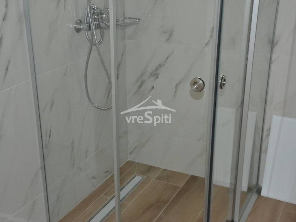 ΚΑΜΠΙΝΑ ΛΟΥΤΡΟΥ