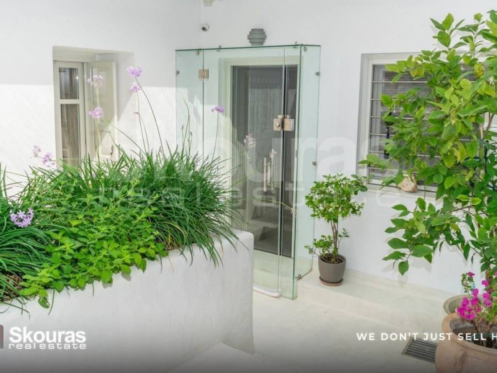 Εσωτερικοι χώροι