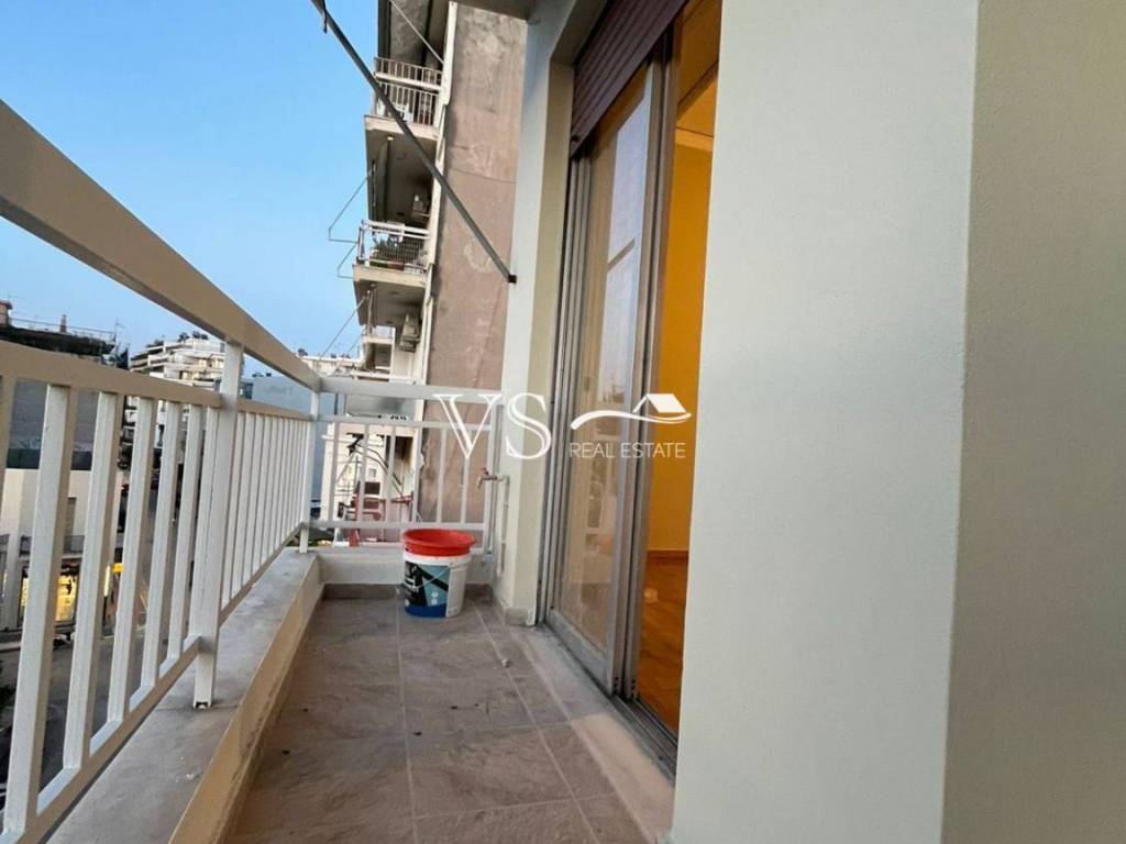 Θέα απο μπαλκόνι