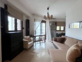 Kathistiko kai koyzina.