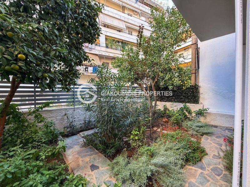 Θέα από μπαλκόνι