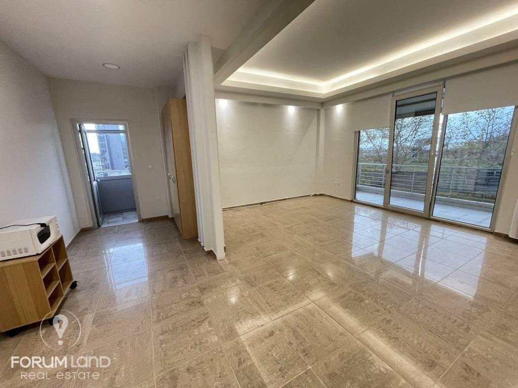 Forumland Real Estate, Εσωτερική όψη