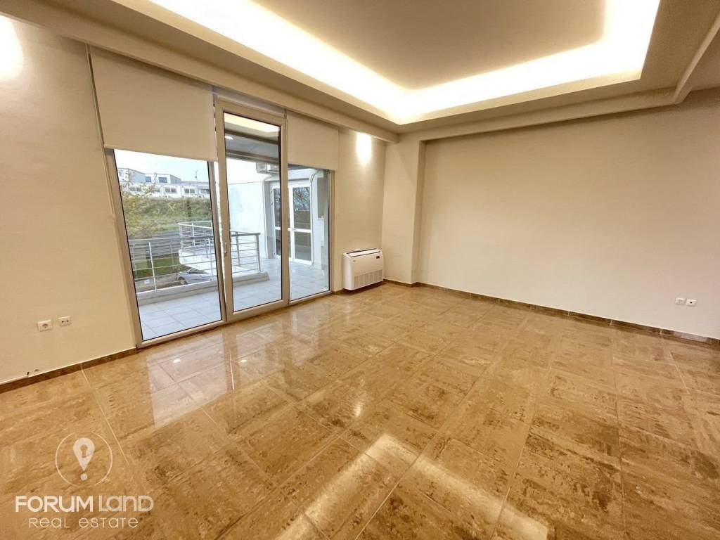 Forumland Real Estate, Εσωτερική όψη